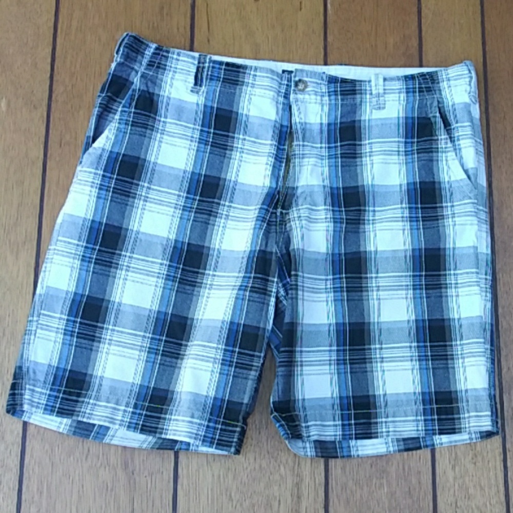 Plugg co men's flat front plaid shorts.sz-42